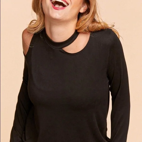 Black Cold Shoulder Cut Out Long Sleeve Knit Top - Picture 4 of 4